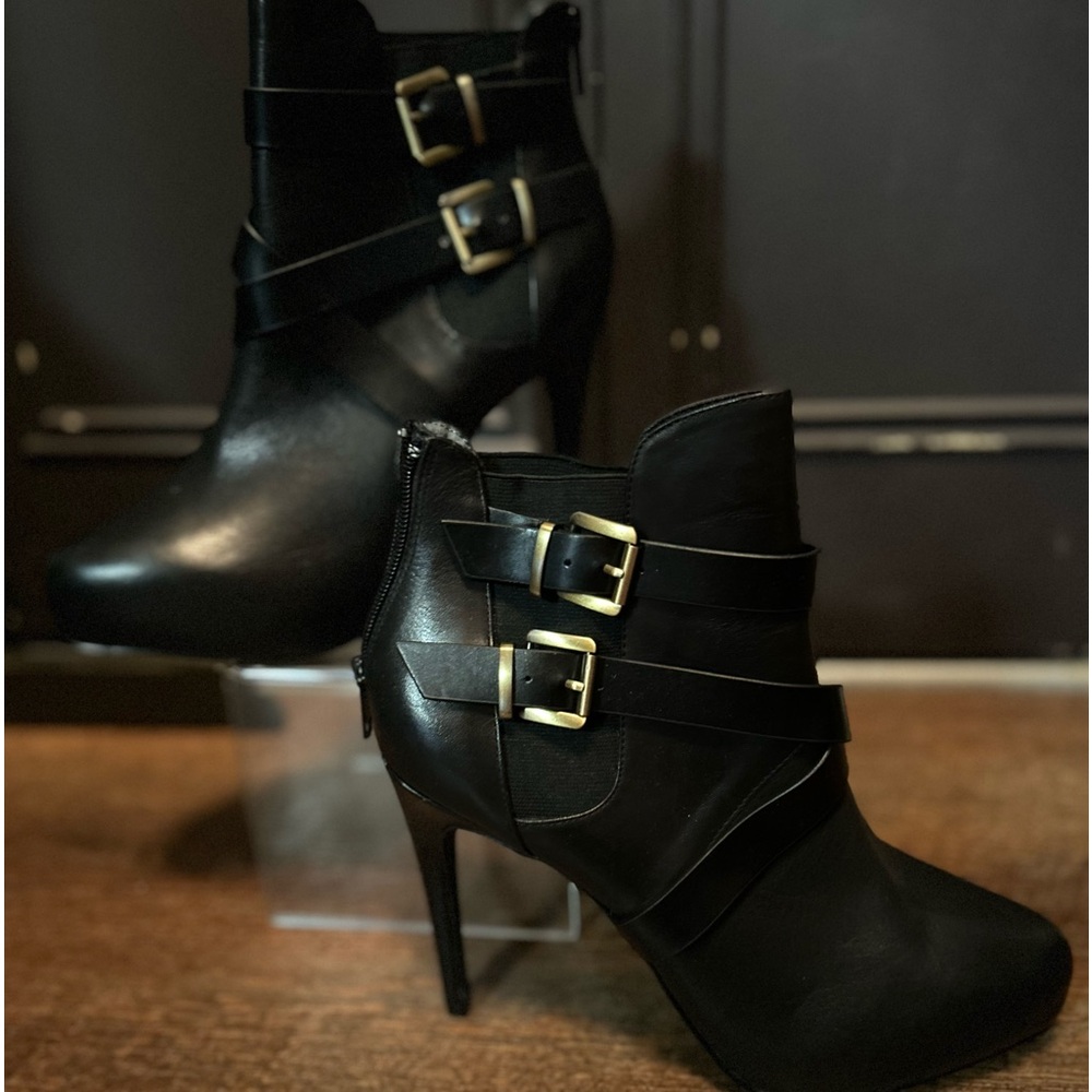Charles David black hidden platform boot size 8.5.New